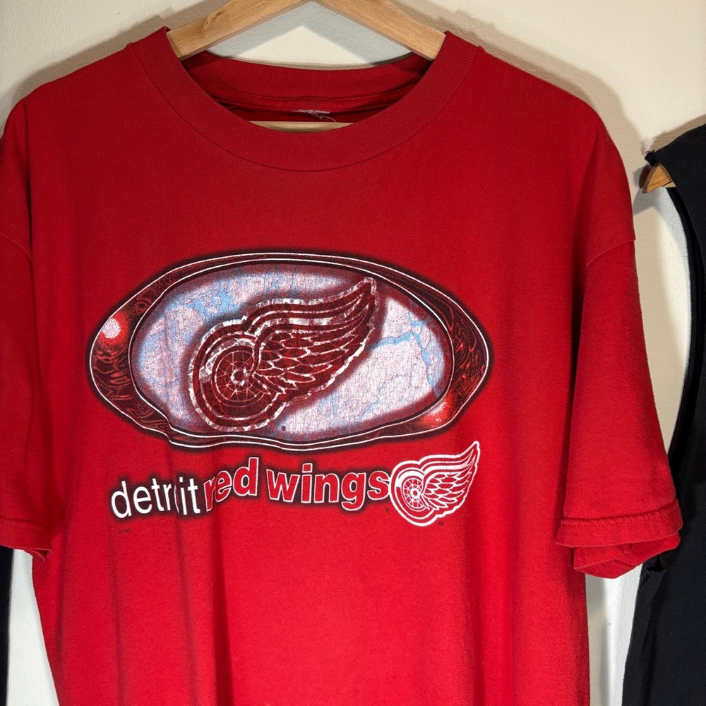 2000s Detroit Red Wings NHL Hockey Team Merchandise Tee